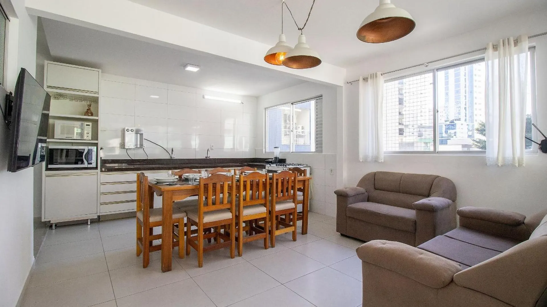 Plt41 - Sacada Ampla Com Churrasqueira, 3 Suites Balneário Camboriú